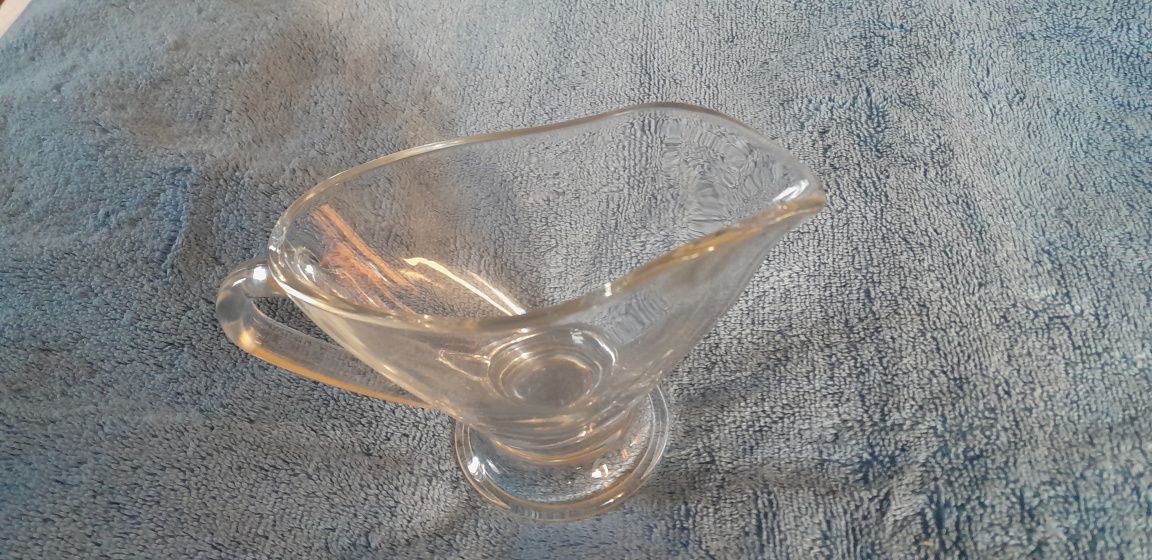 Sosjerka szklana 170 ml