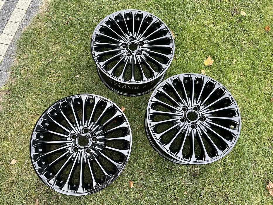 Alufelgi 18 cali Ford 3 sztuki nowe malowanie