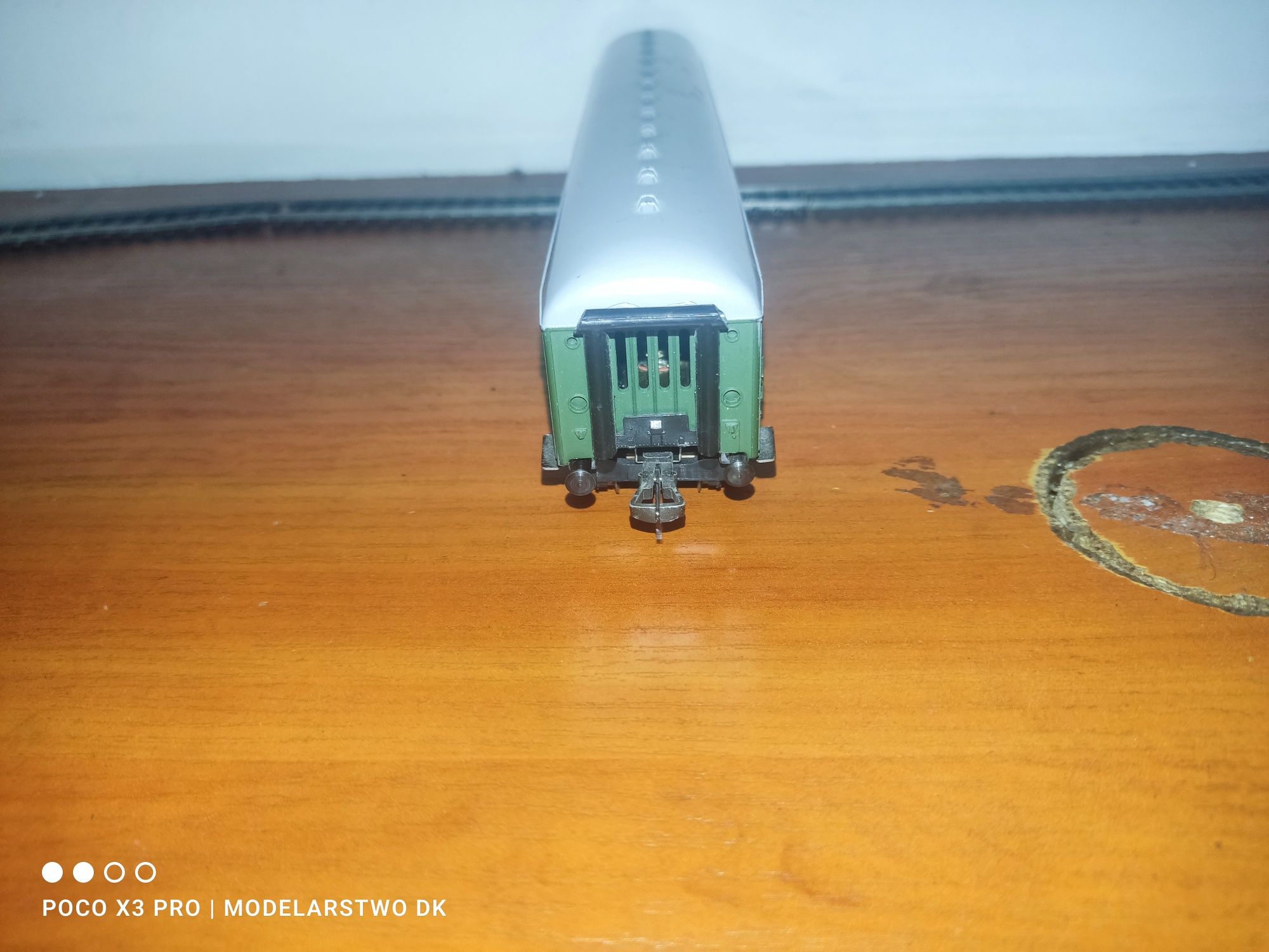 Fleischmann jak Piko wagon osobowy opakowanie H0 1:87 kolejka makieta