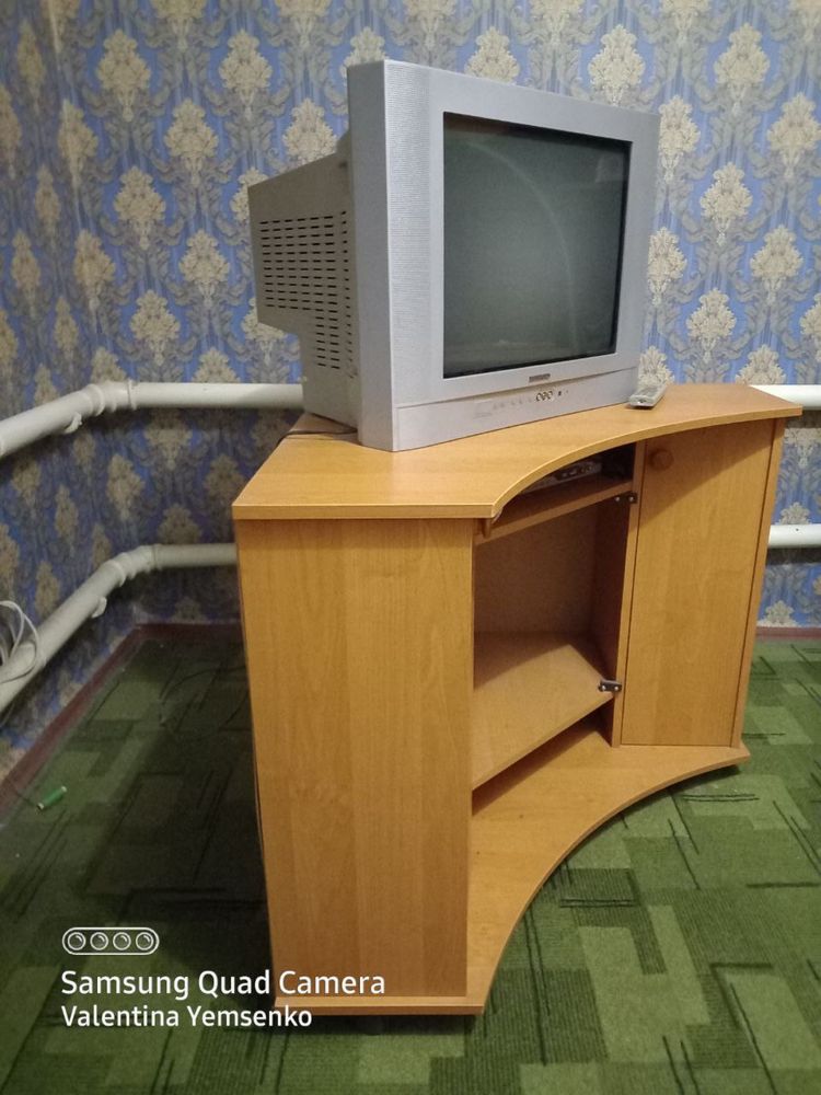 Тумба кутова