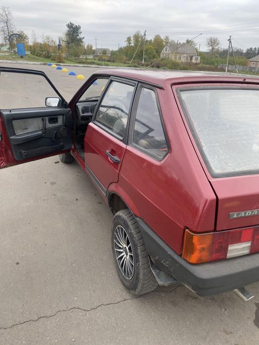 Продам ваз 2109  .