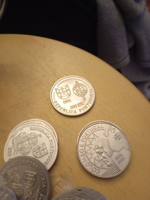 Moedas de 200 escudos