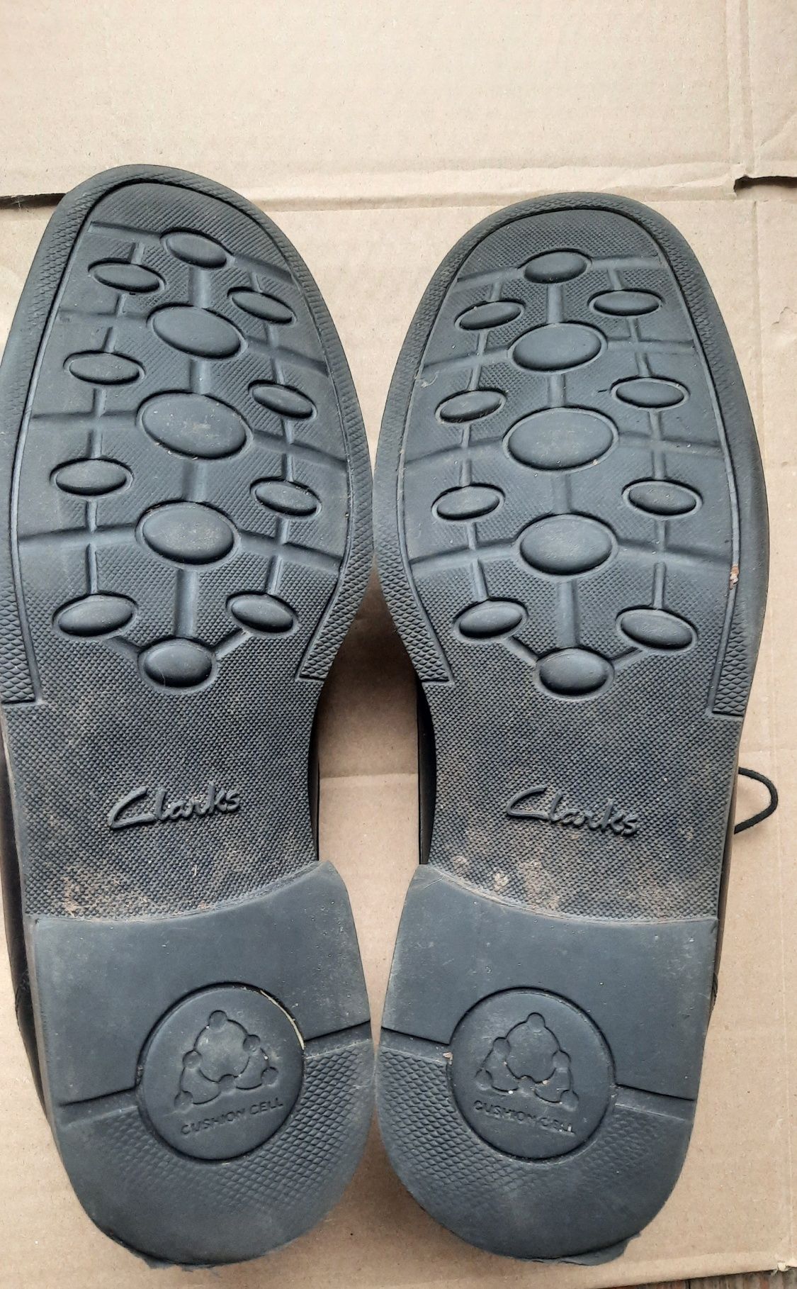 Оригінальні туфлі Clarks