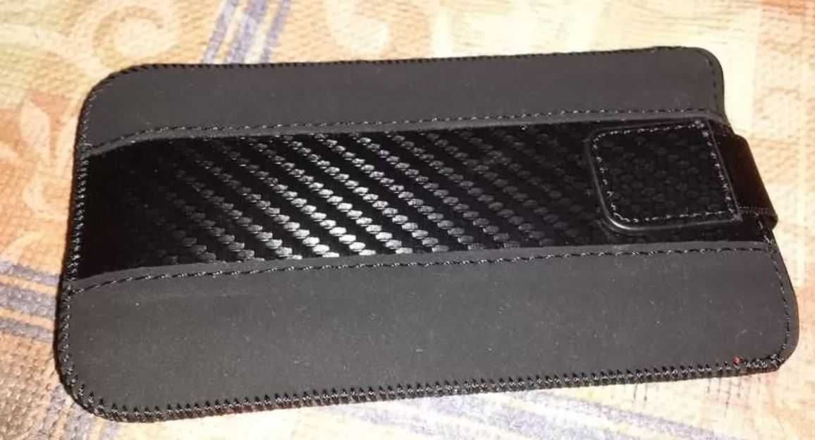 Pokrowiec/futerał/kabura/etui Forcell Carbon