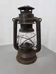 Lampa naftowa Niemiecka Bat 158 stara