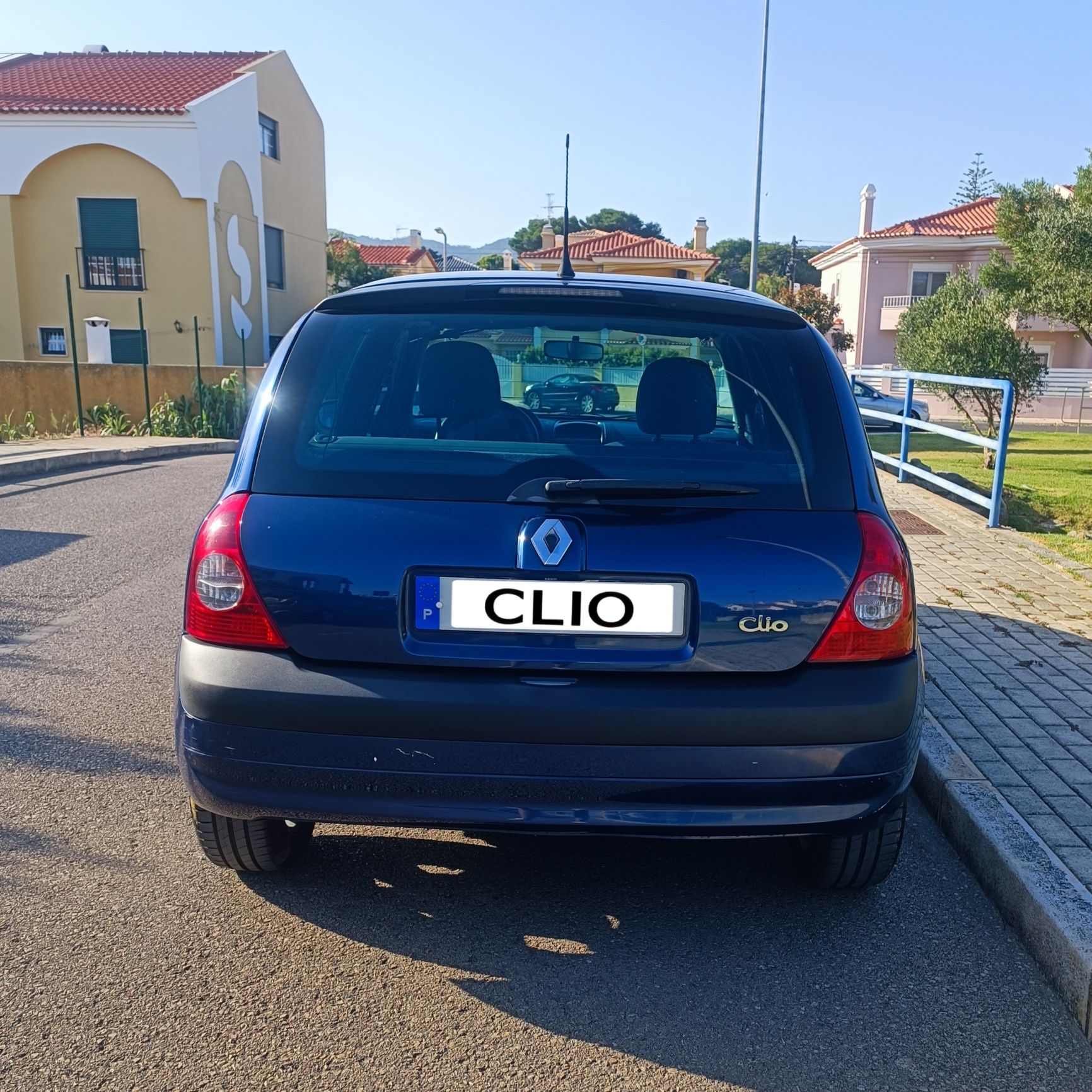 Clio 1.2 gasolina, 2002, Retoma