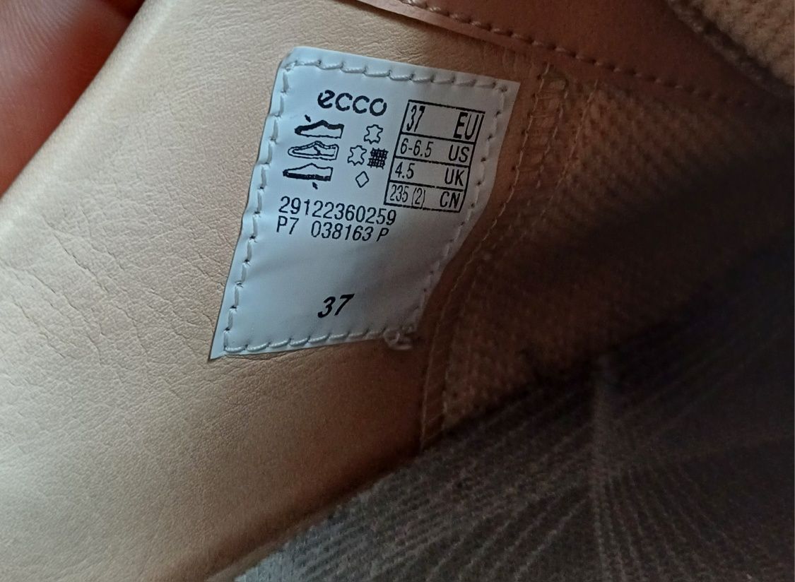 Sapatilhas Rose Gold ECCO 37