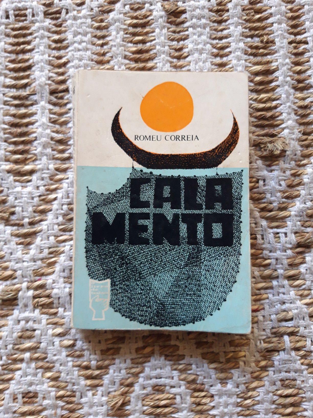 Livro "Calamento" de Romeu Correia