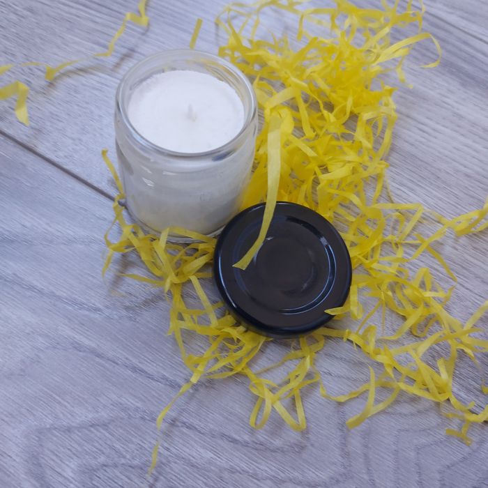 Розпродаж: соєві свічки