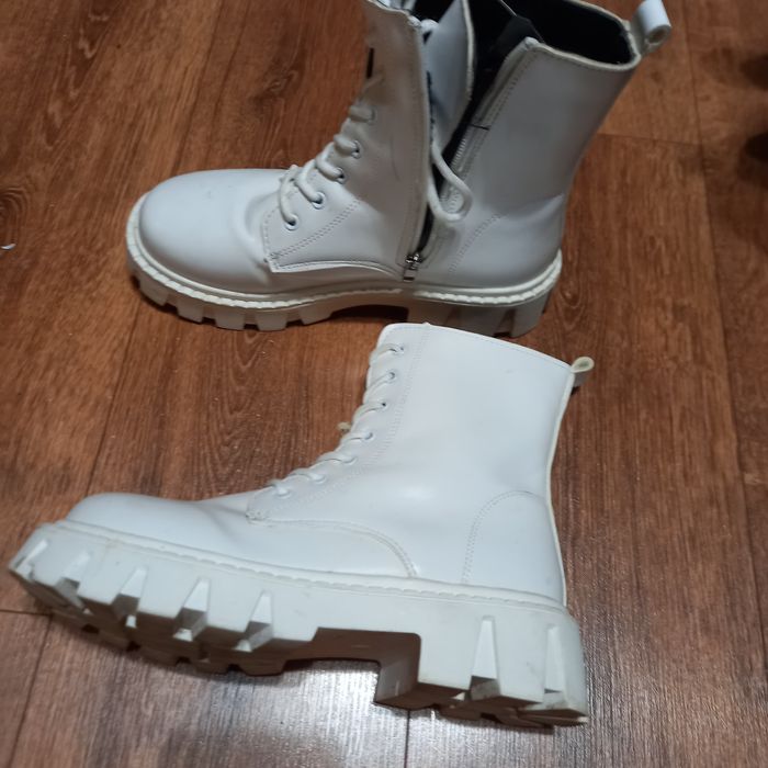 Зимові шкіряні ботіночки розмір 39