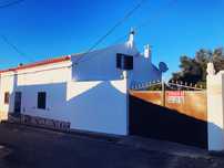 Quinta com 2 Vivendas, 1hectare de terreno, poço+furo de agua etc..