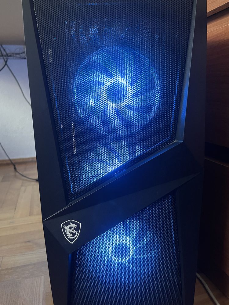 Komputer + myszka i klawiatura. I5-7400, GTX 1050ti, 16gb ram, MSI