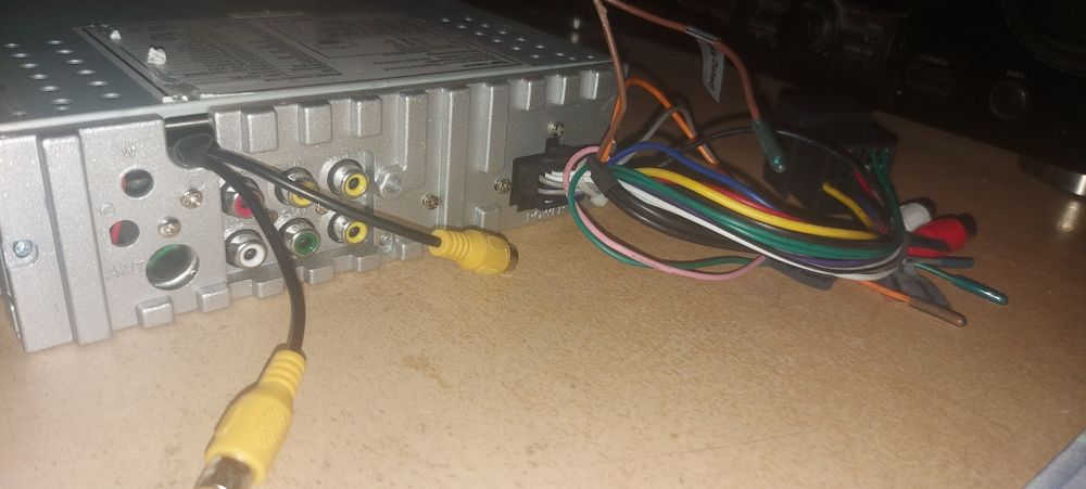 Radio samochodowe Vordon wysuwane  sprawne