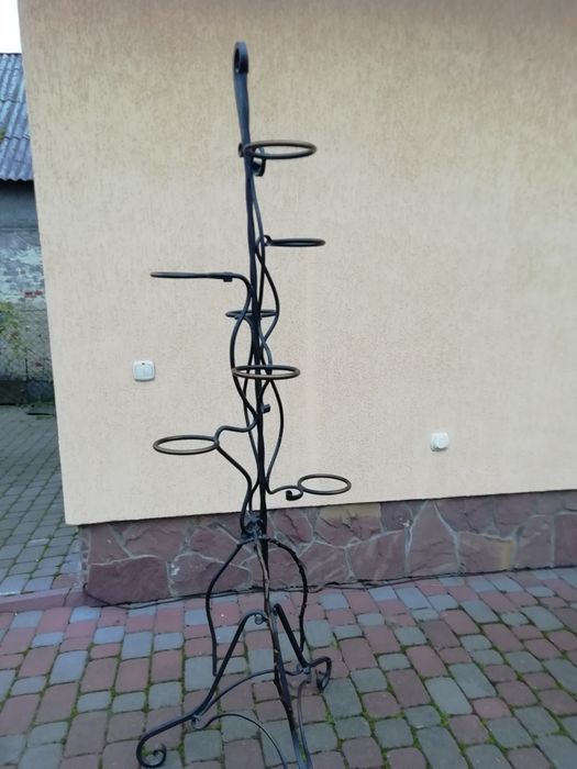 Подставка для цветов металическая кованная