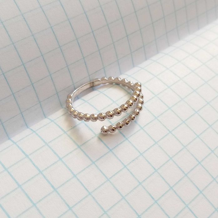 Кольцо Кільце Срібло 925 проби. Розмір 16