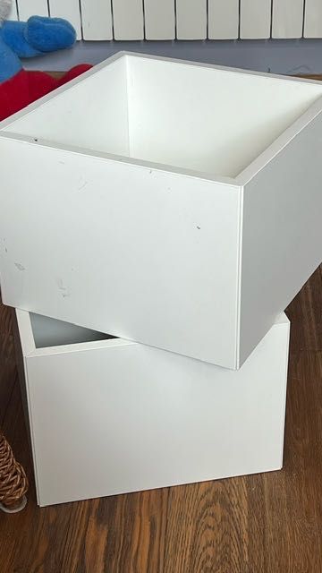 półki Ikea dwie w idealnym stanie