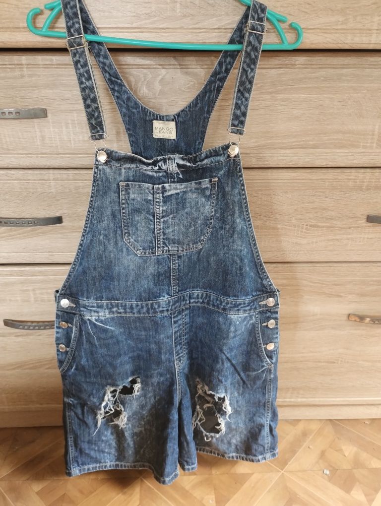 Джинсовый комбинезон , шорты Mango