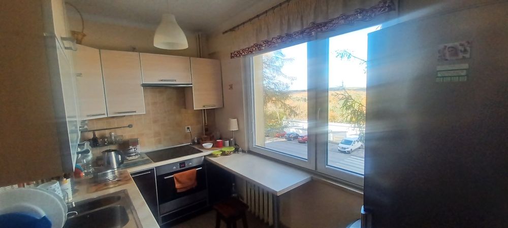 Sprzedam  mieszkanie  Miechów os. Sikorskiego z balkonem, widokowe