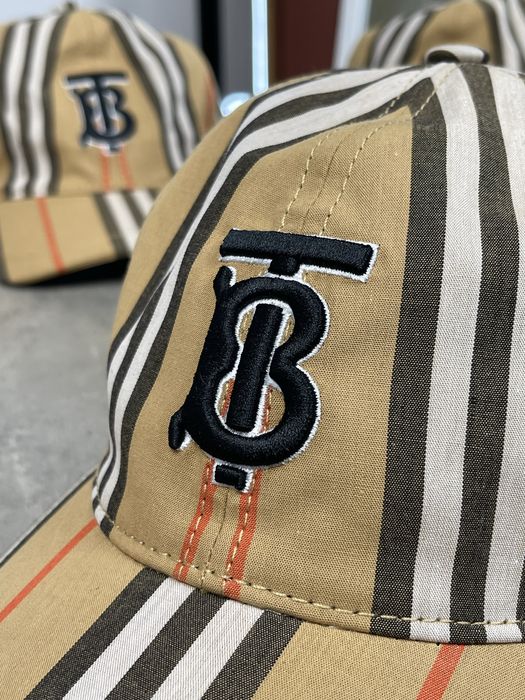 Кепка Burberry Клетка | Кепка Барбери с вышитым логотипом