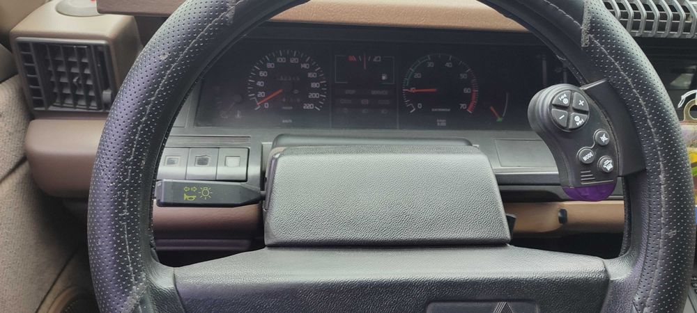 РЕНО 25, французский бизнес класс