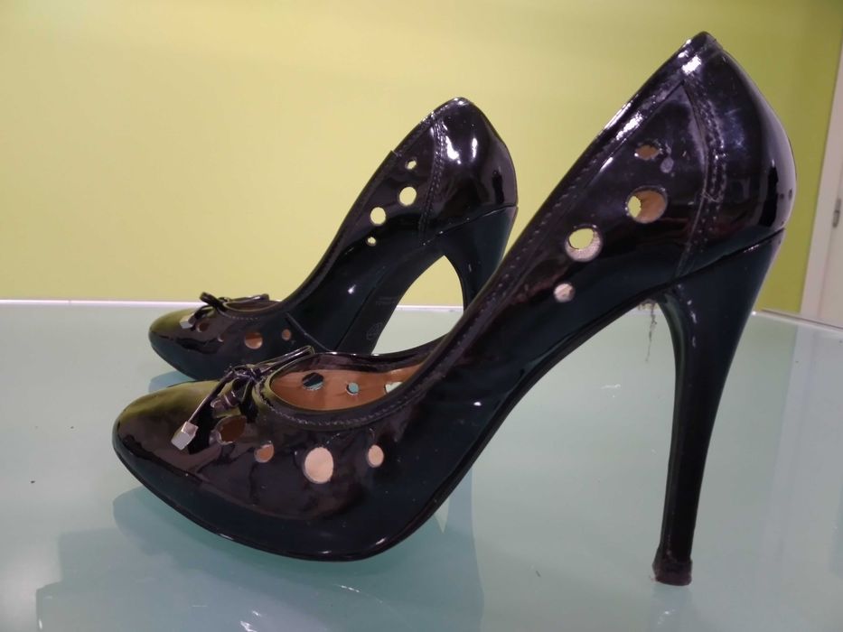 Sapatos em verniz Via Uno preto 37 / 38