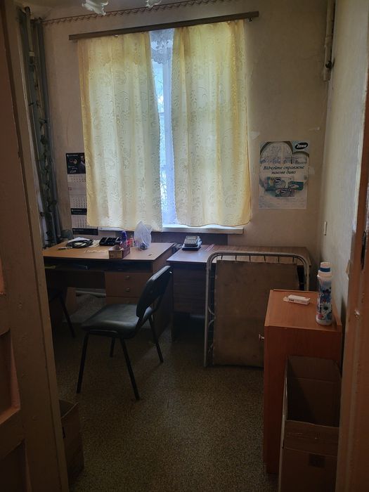 Продам нежитлове приміщення під магазин, аптеку... ВЛАСНИК