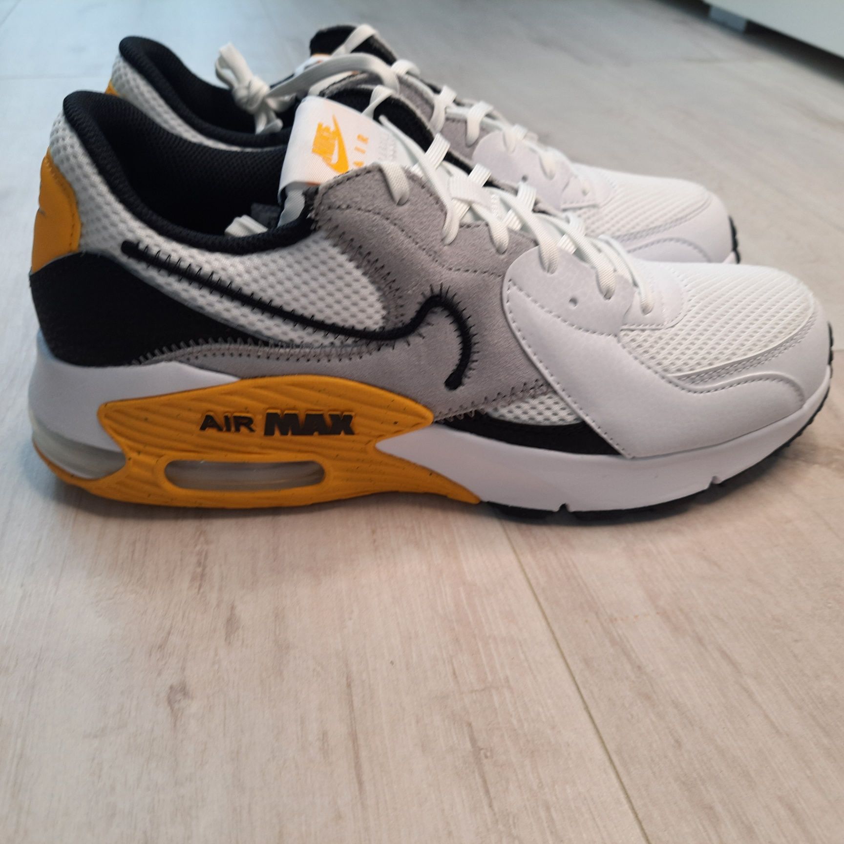 Оригінальні чоловічі кросівки NIKE AIR MAX EXCEE DZ0795-103