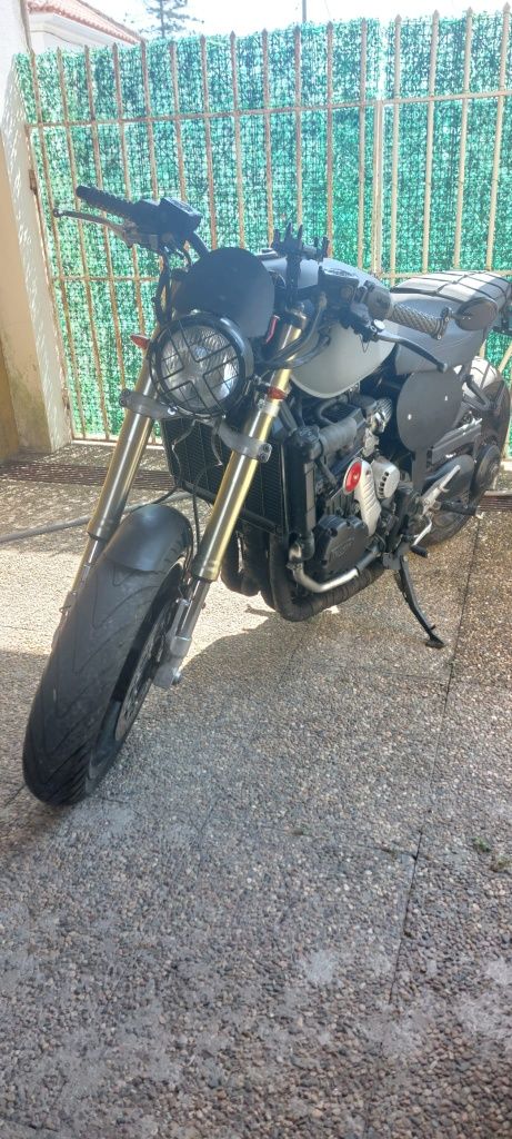 Triumph Sprint 98