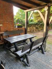 Zestaw mebli ogrodowych - stół i dwie ławki