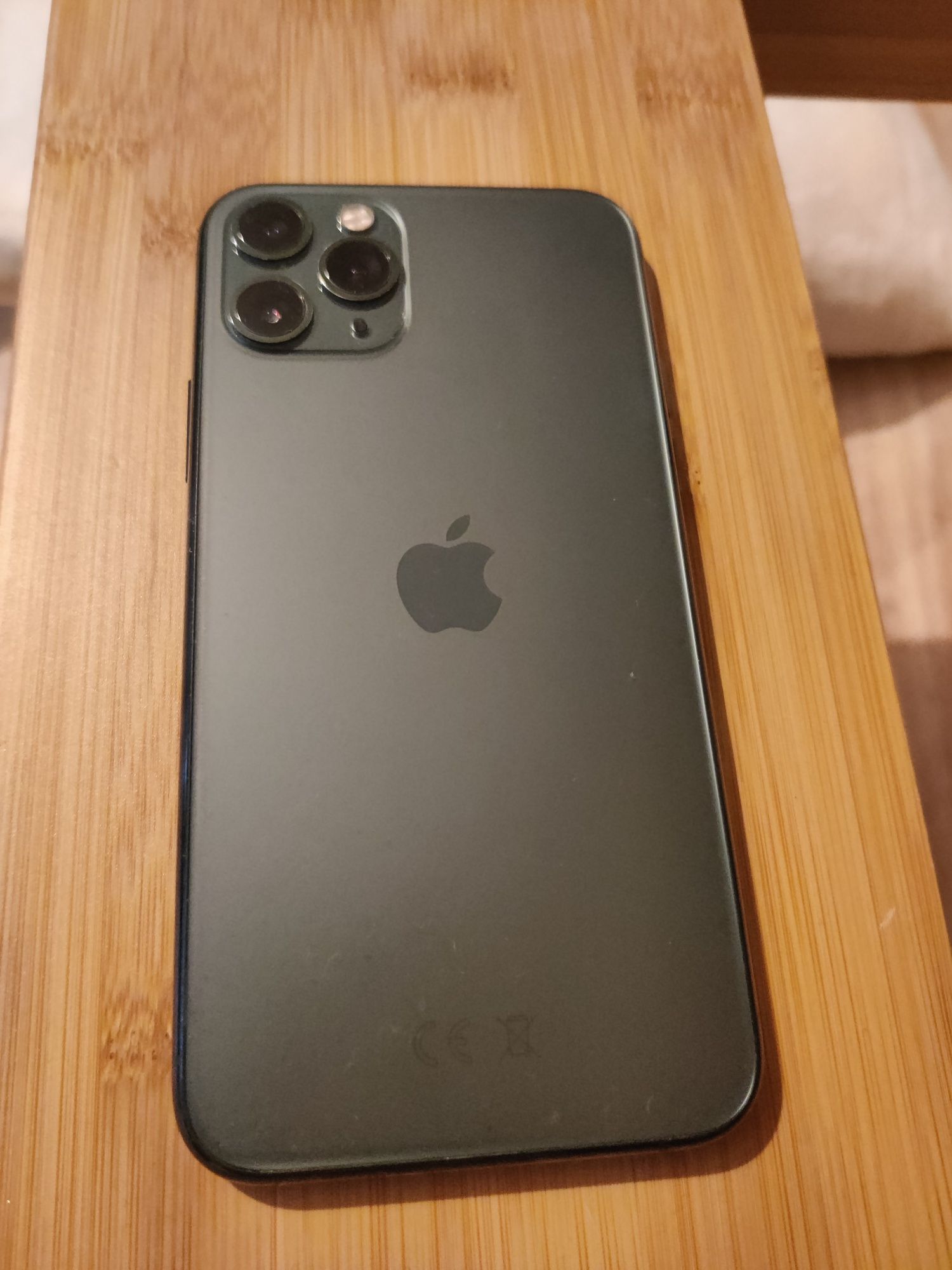 iPhone 11 Pro 256GB brak ladowarki