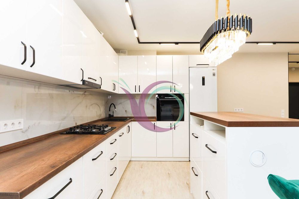 2-к. квартира в новобудові з ремонтом за вул. Коновальця