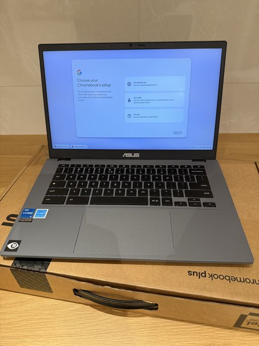 Asus Chromebook com teclado internacional