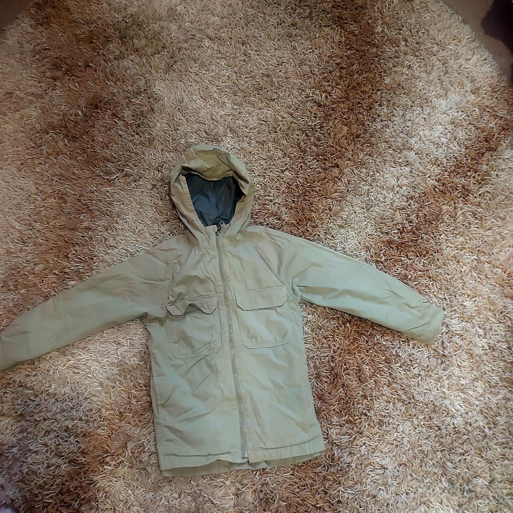Продам куртку ZARA осінь - весна 128 р
