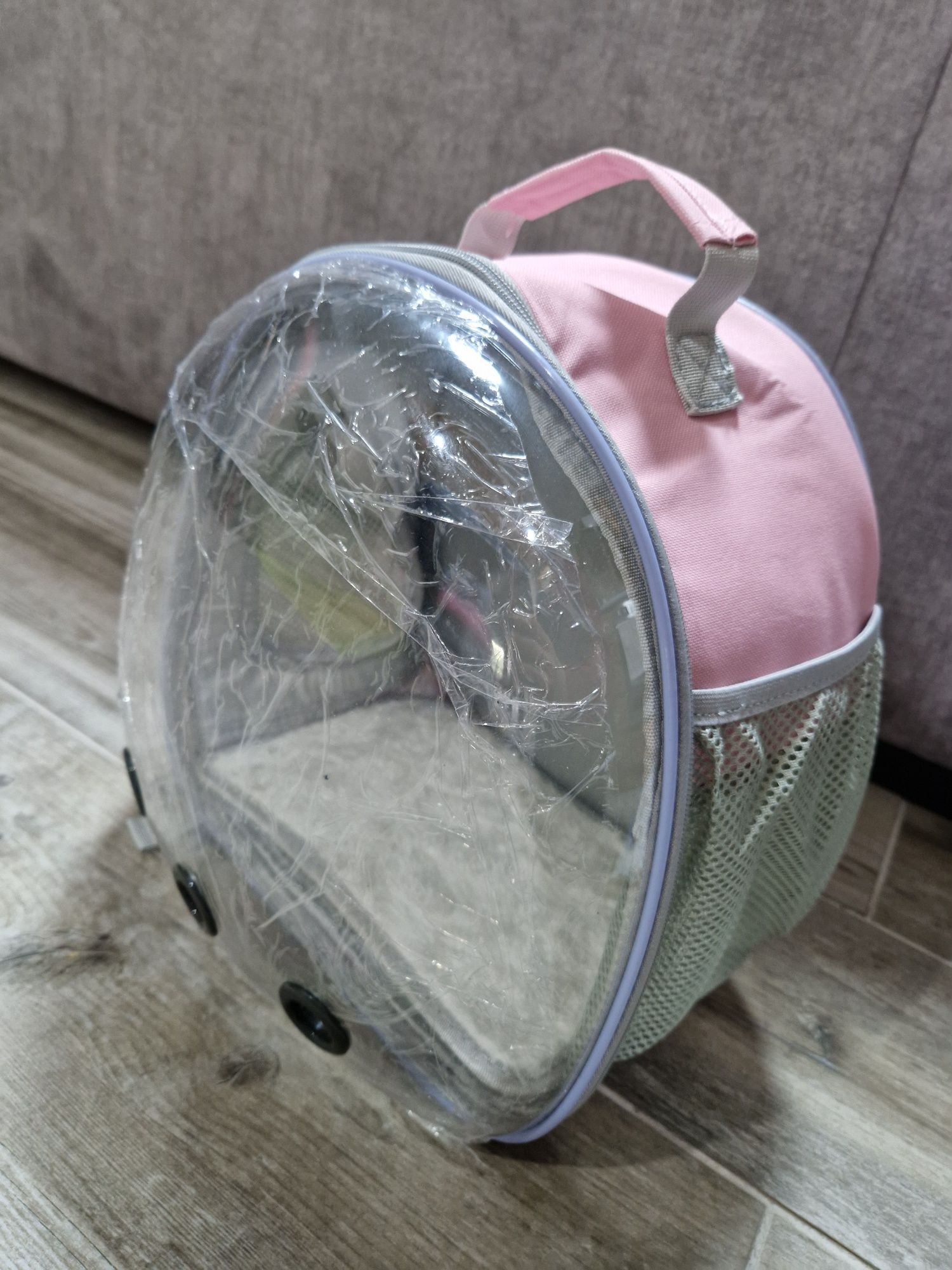 Mochila de transporte de animal. Ainda com os plásticos.  Nova