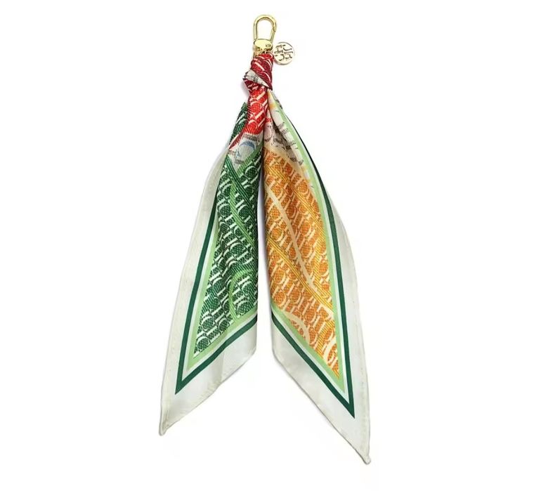 Pendentes carolina herrera novos