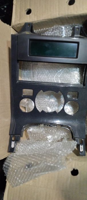 Рамка центральної консолі взборі Пежо 3008