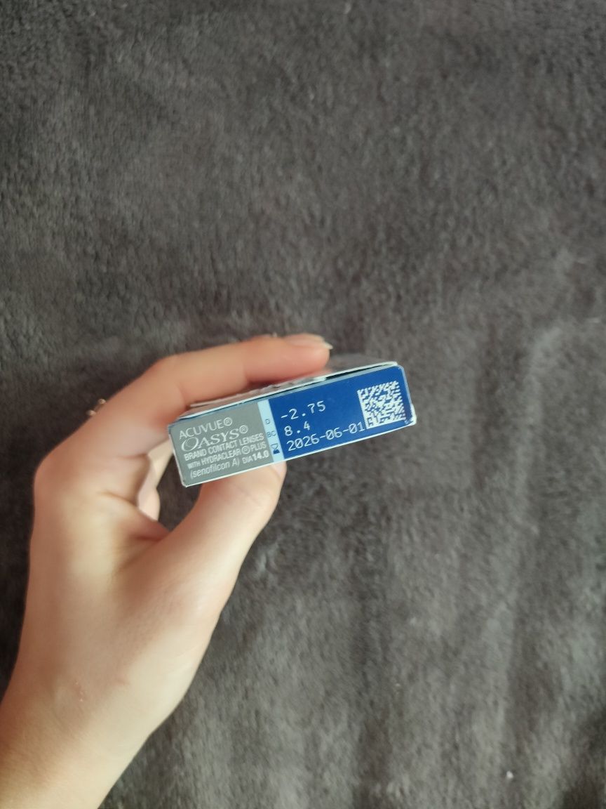 Лінзи acuvue oasys with hydraclear plus
