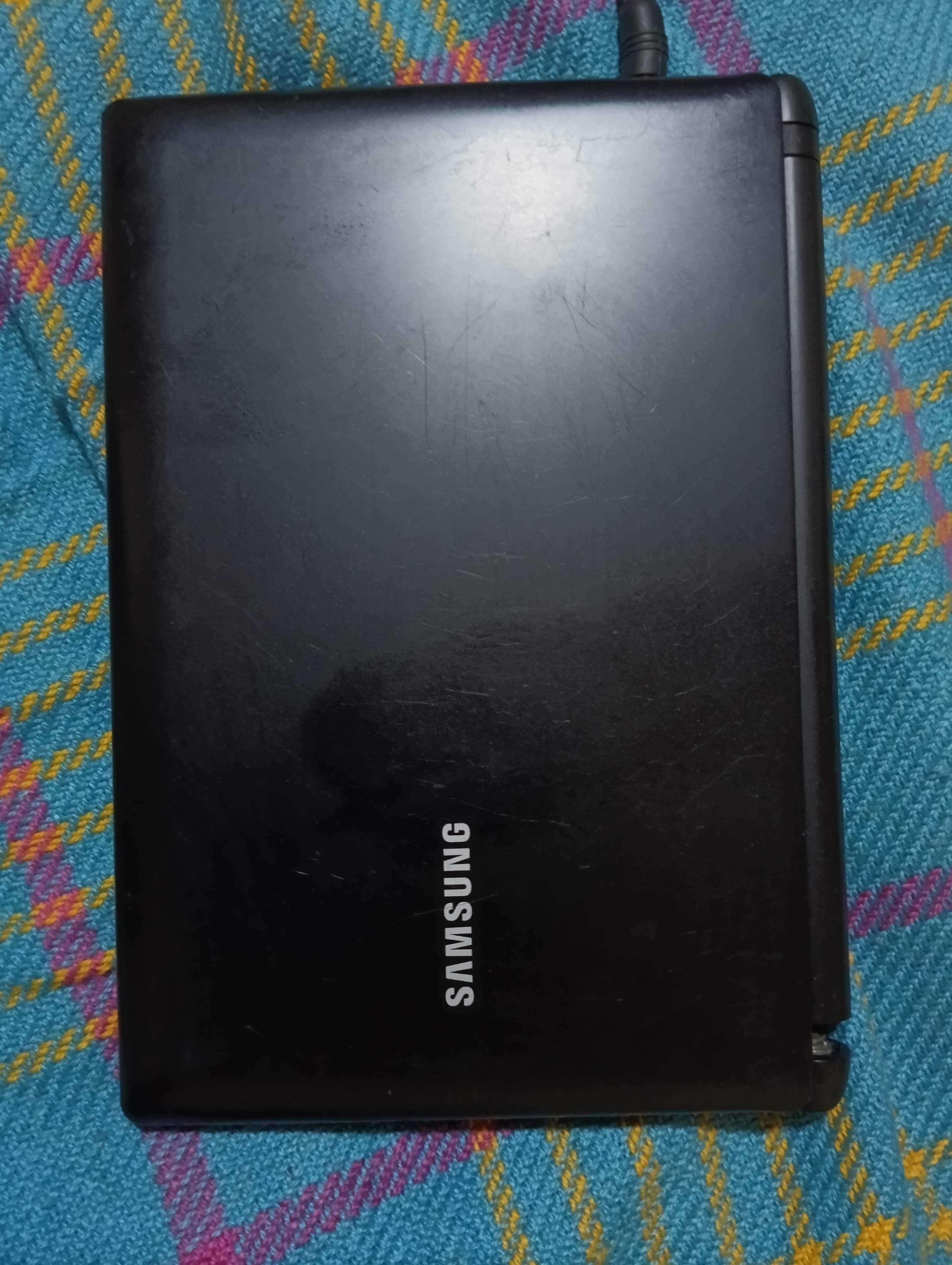 Ноутбук нетбук SAMSUNG NP-N102S-B01UK