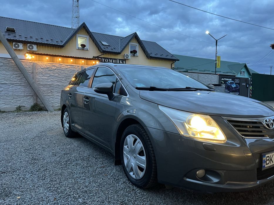 Продам Тойота Авенсіс 2 літри дизель