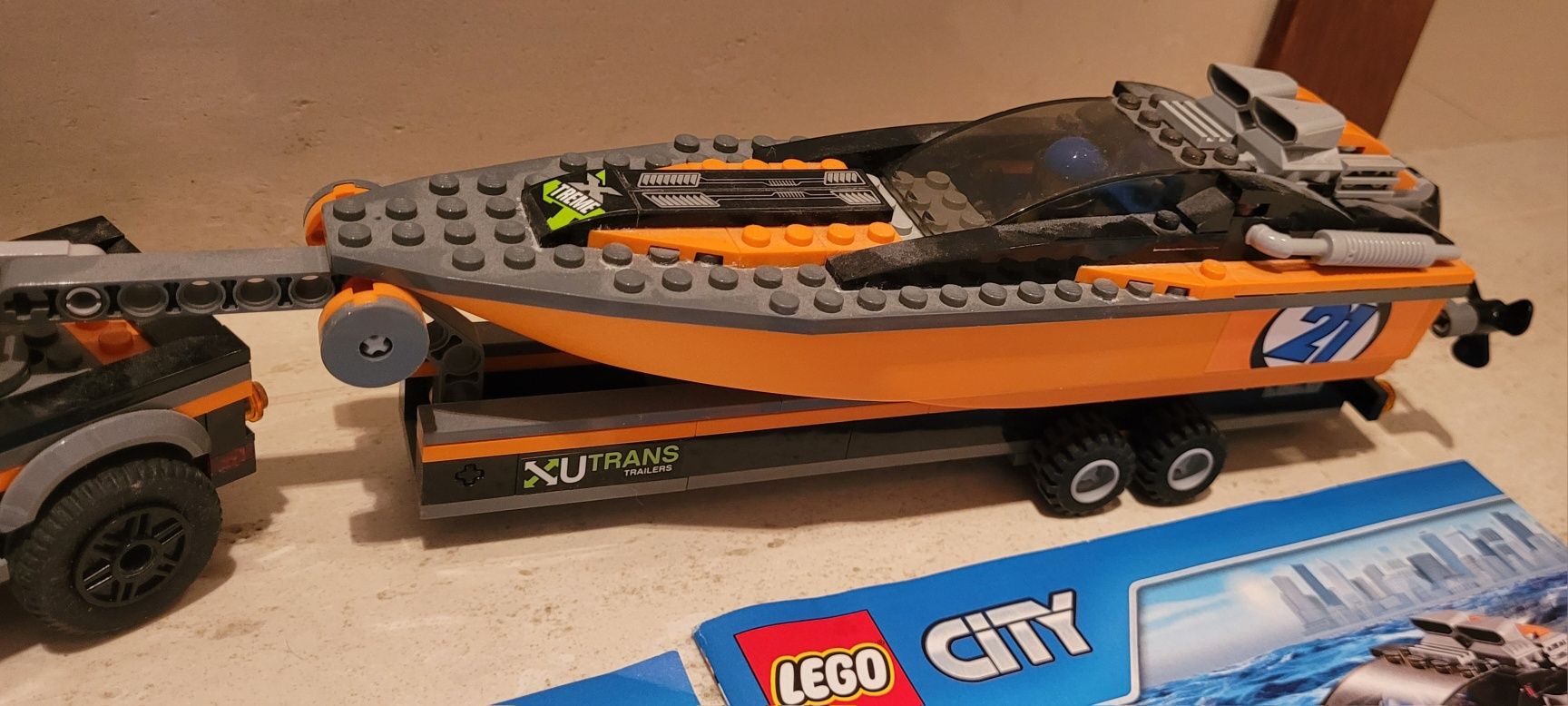 Lego City 60085 Terenówka z motorówką