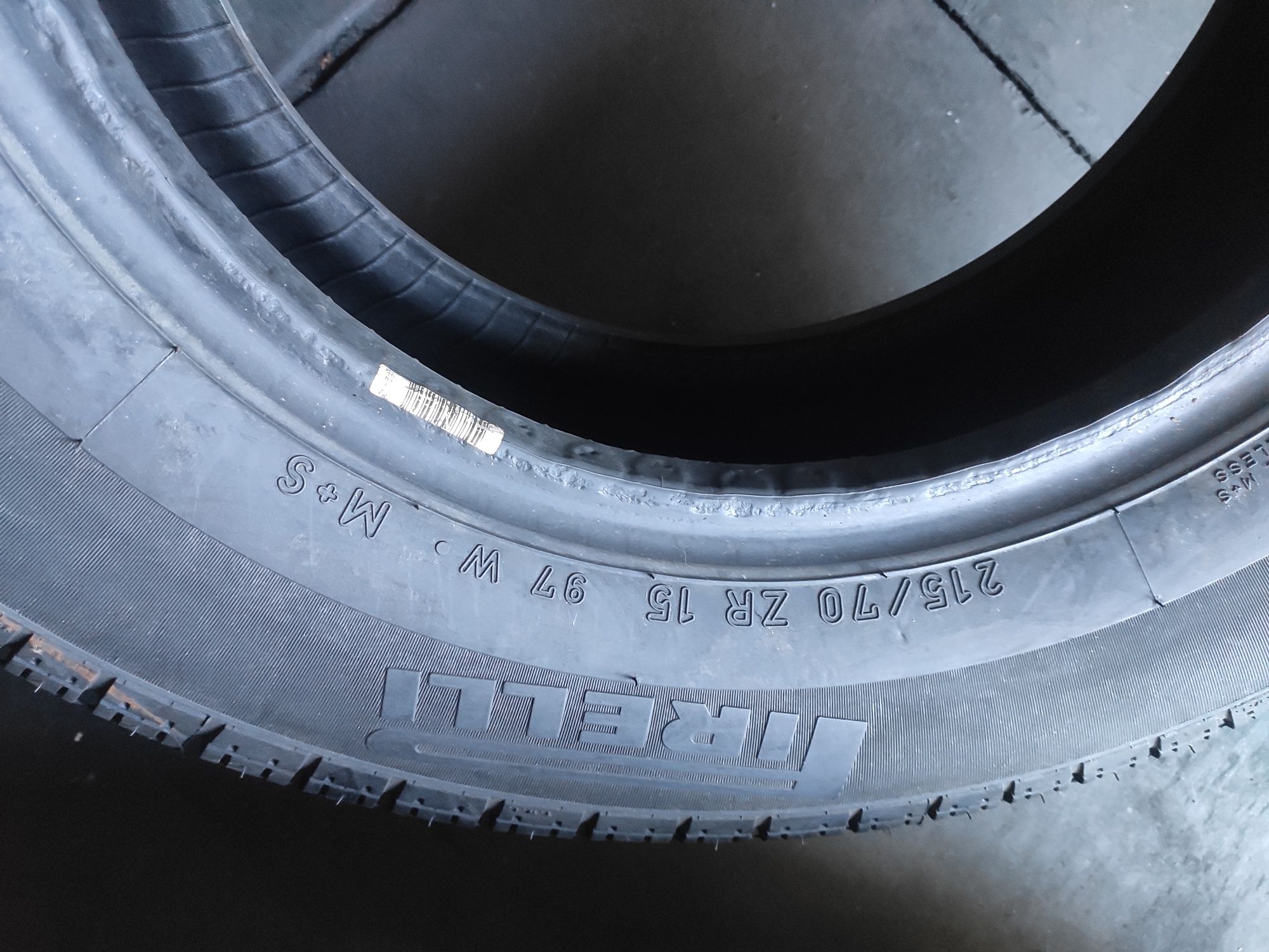 Одно.распаровка 215.70.15 Pirelli P4000.New.18р.