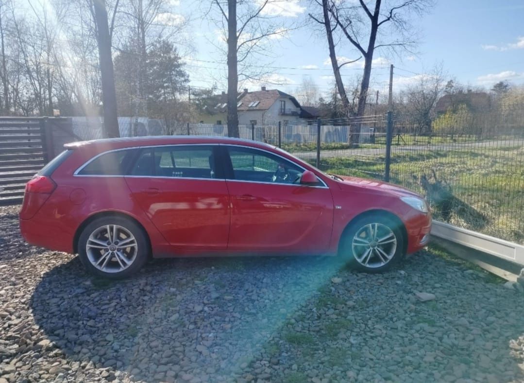 Opel Insignia 2.0 CDTI 163 koni automat 2013 rok bogate wyposażenie