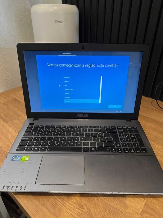 Portátil Laptop ASUS X550C – i5  8GB RAM - NVIDIA 720M - HDD 750GB