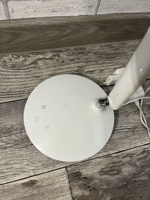 Lampka biurkowa led dotykowy panel zmienne swiatlo uzywana