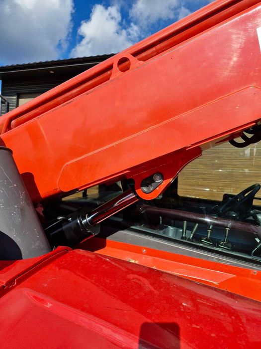 телескопічний навантажувач  MANITAU MT1033