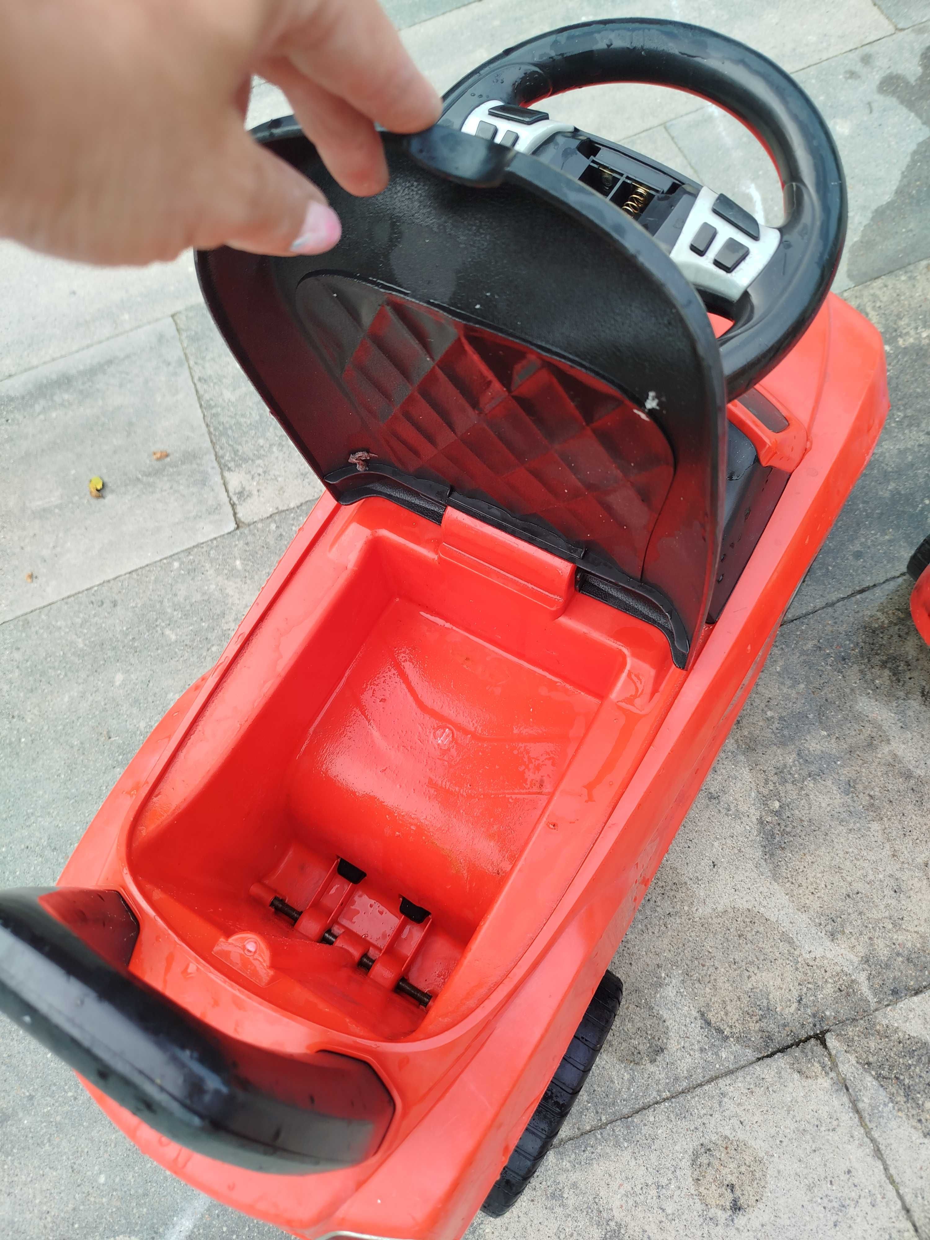Auto jeździk czerwony