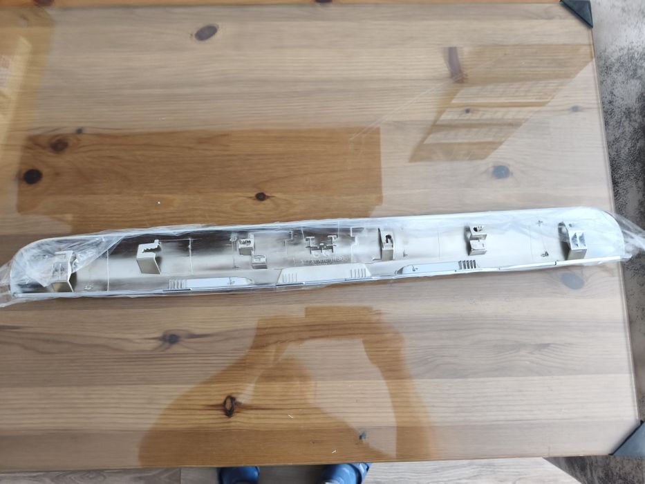 Listwa bagażnika Qashqai J10