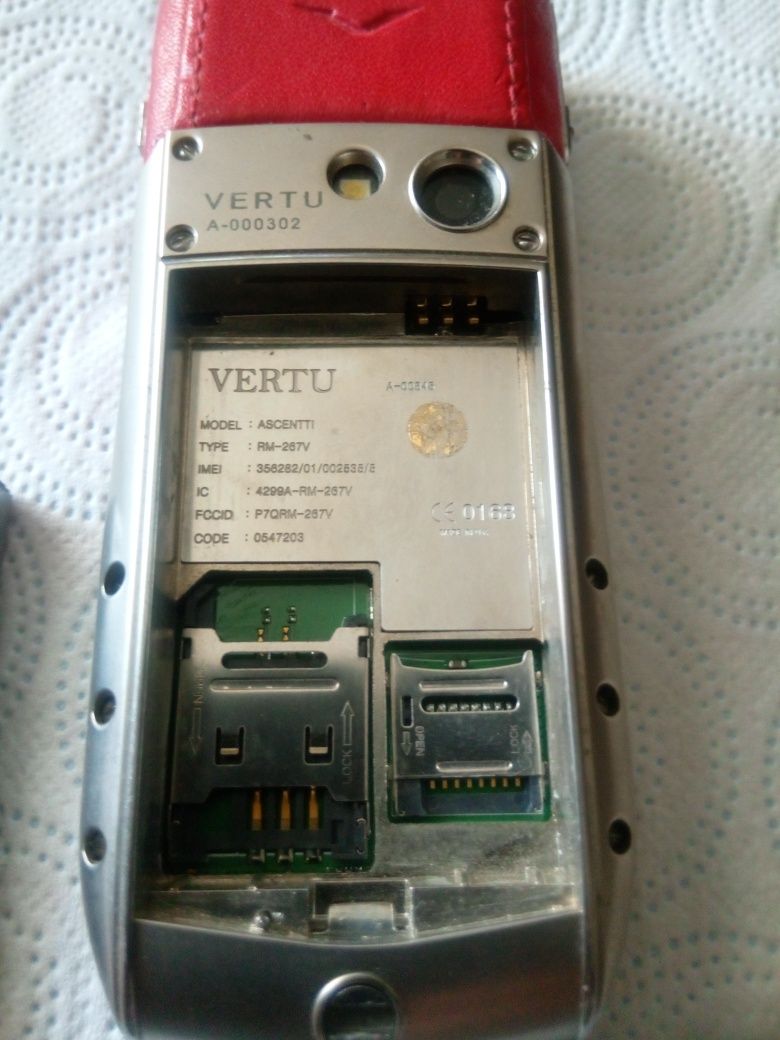 Telefon Vertu  ASCCENTTl