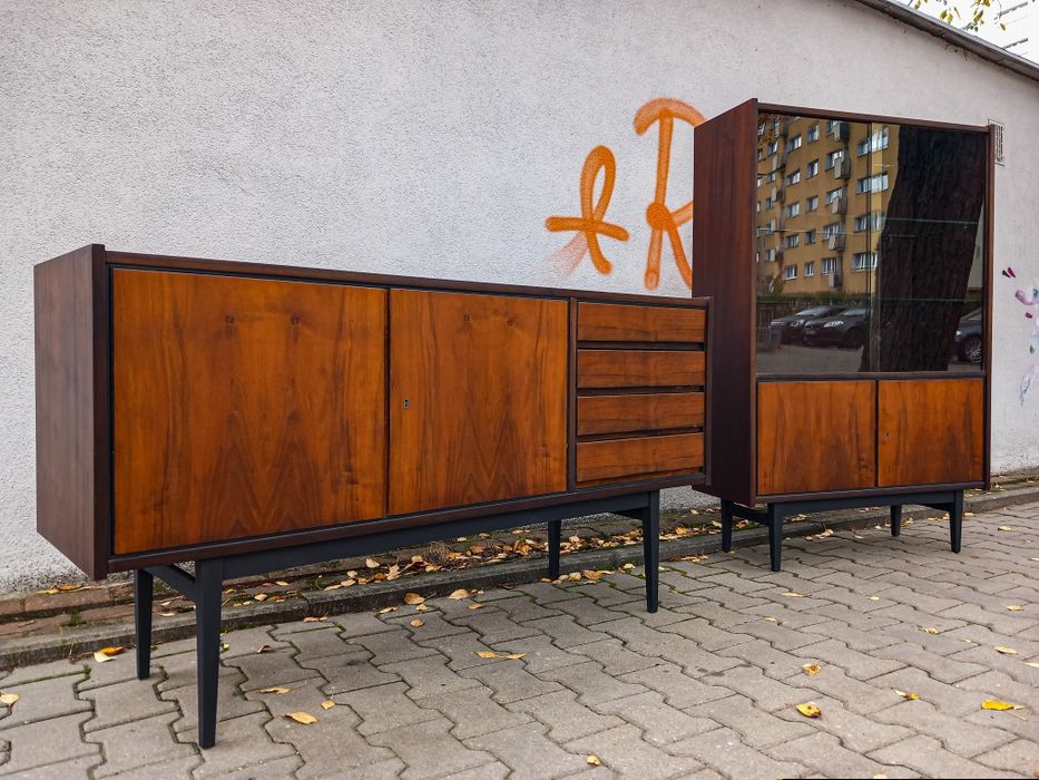 Odnowiony zestaw proj. Stanisława Albrechta, komoda, sideboard.