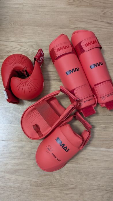 Захист гомілки та стопи SMAI з ліцензією WKF + перчатки Budo Nord . Б/